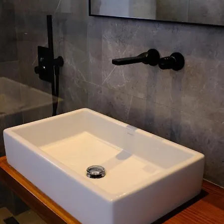 Milora Sunset شقة فندقية 3*