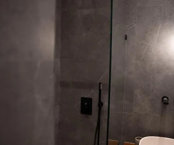 アパートホテル Milora Sunset