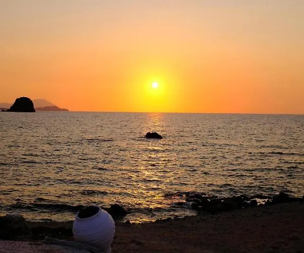 Milora Sunset アパートホテル 3*